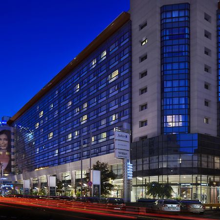 래디슨 블루 호텔 부쿠레슈티 외부 사진 The Westin Athens