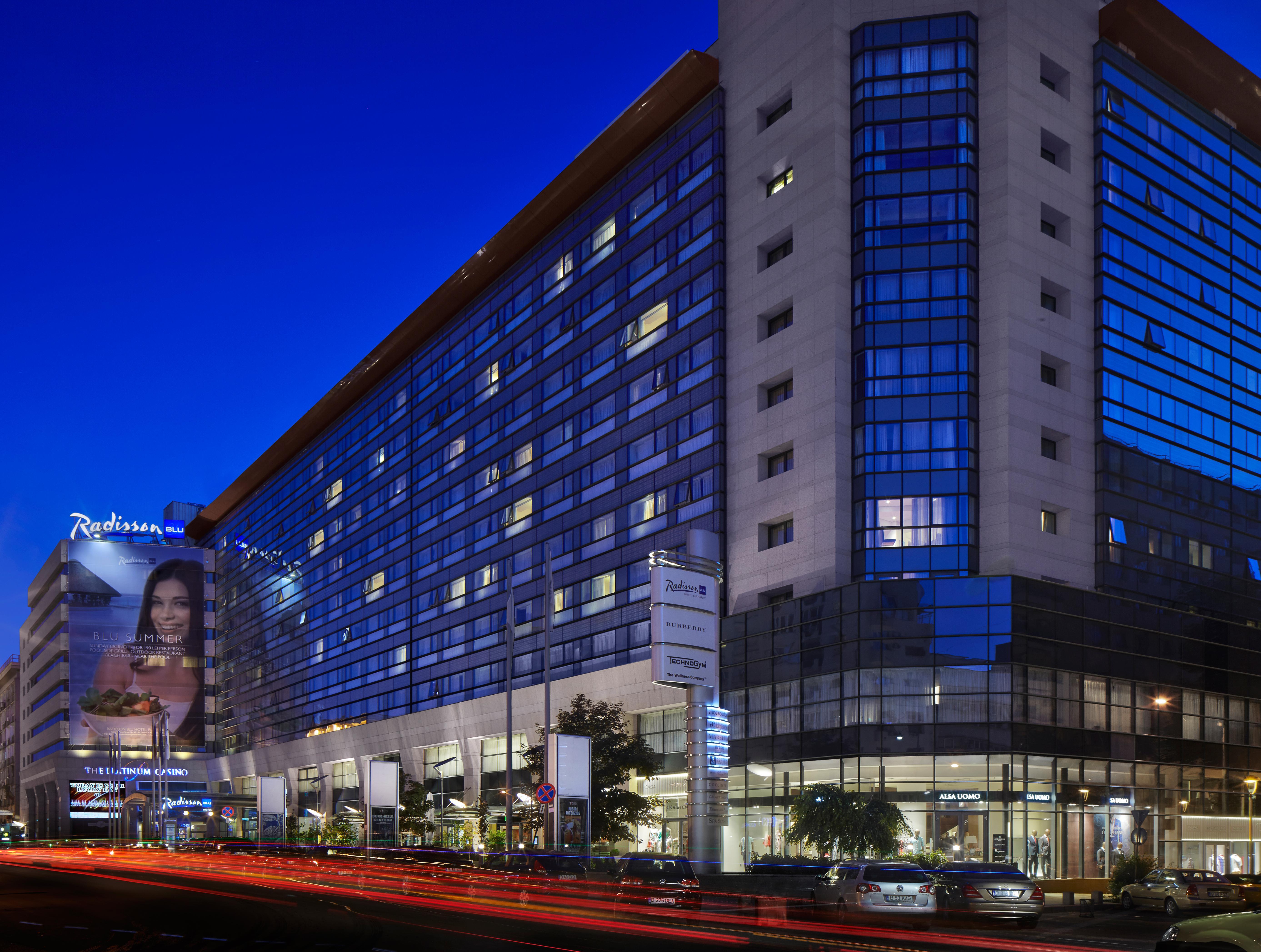 래디슨 블루 호텔 부쿠레슈티 외부 사진 The Westin Athens